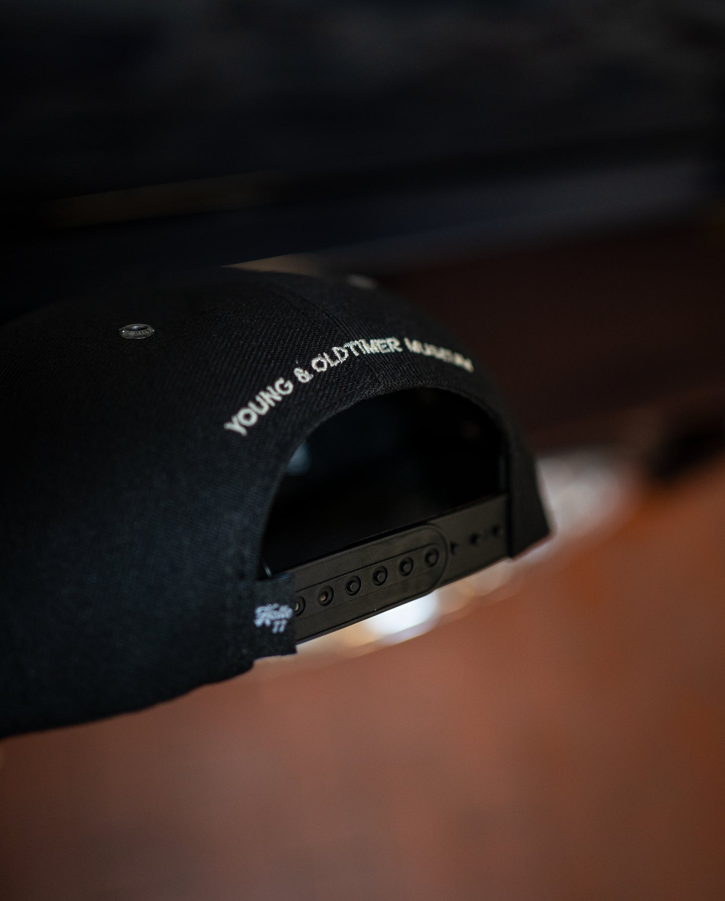 Snapback Flat Cap -Halle77- Schwarz