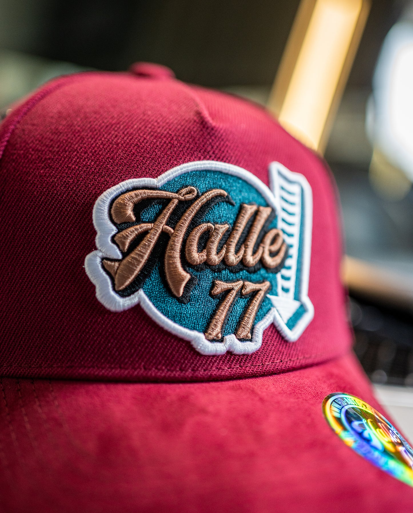 Snapback Curved Cap -Halle77- Burgundy