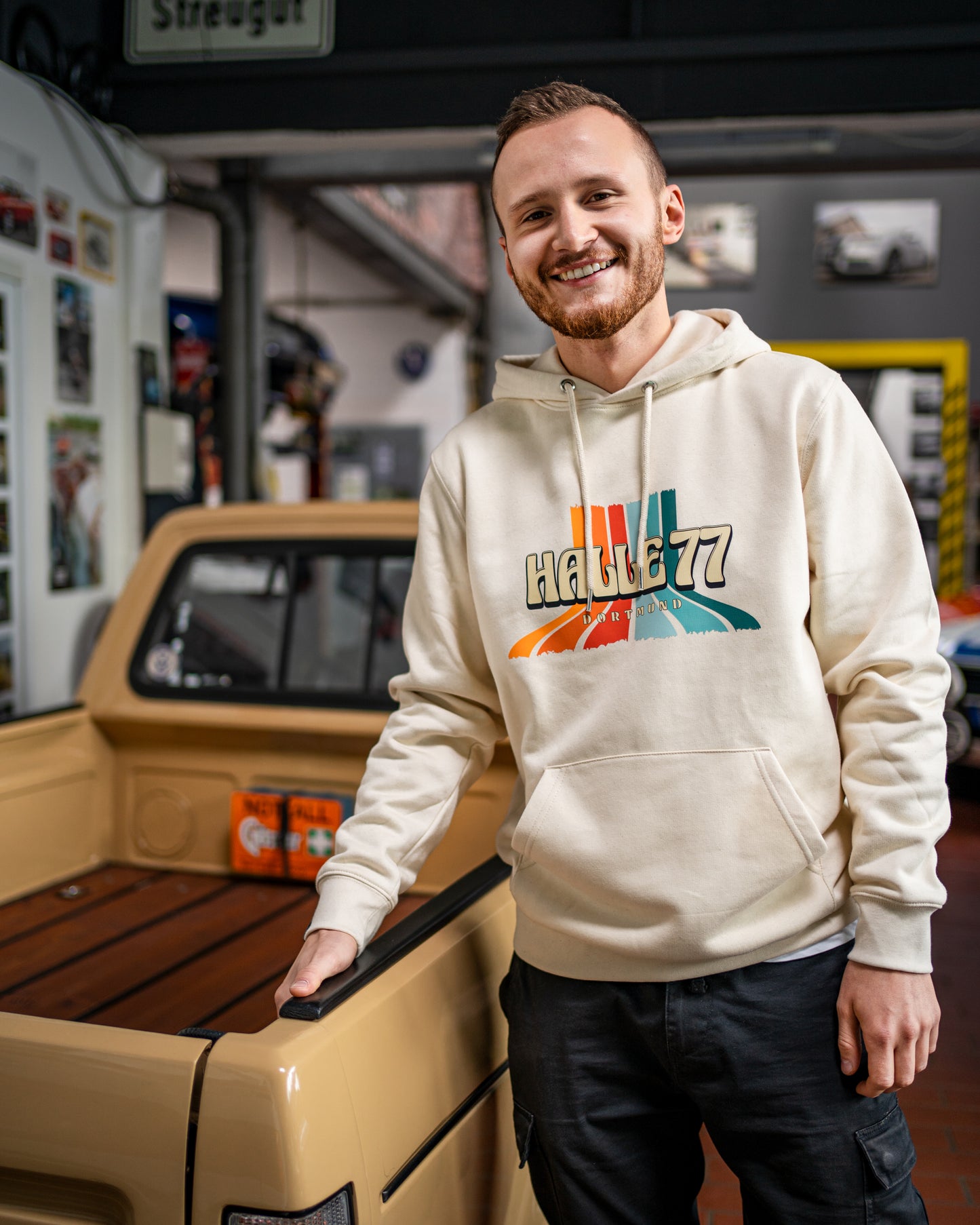 Hoodie -Halle77 Retro- beige